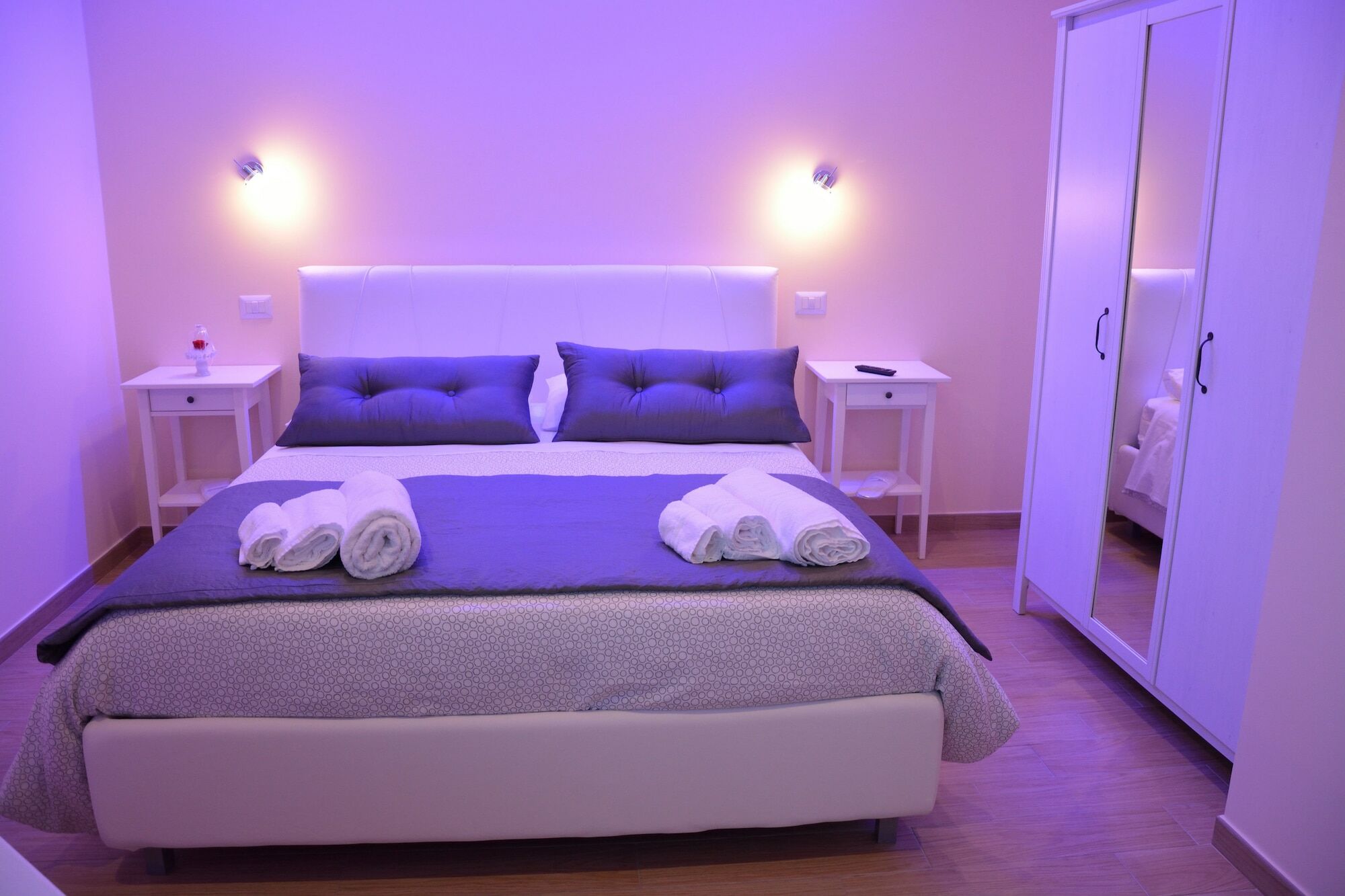 B&B "Croce Nivera" วีโบ วาเลนเซีย ภายนอก รูปภาพ