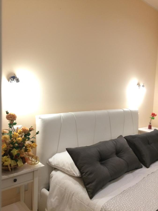 B&B "Croce Nivera" วีโบ วาเลนเซีย ภายนอก รูปภาพ